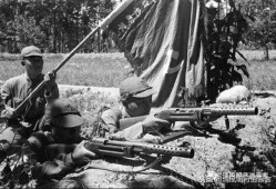 抗战初期，中日两军排挤冲锋枪，视为的冲锋枪是人见人厌